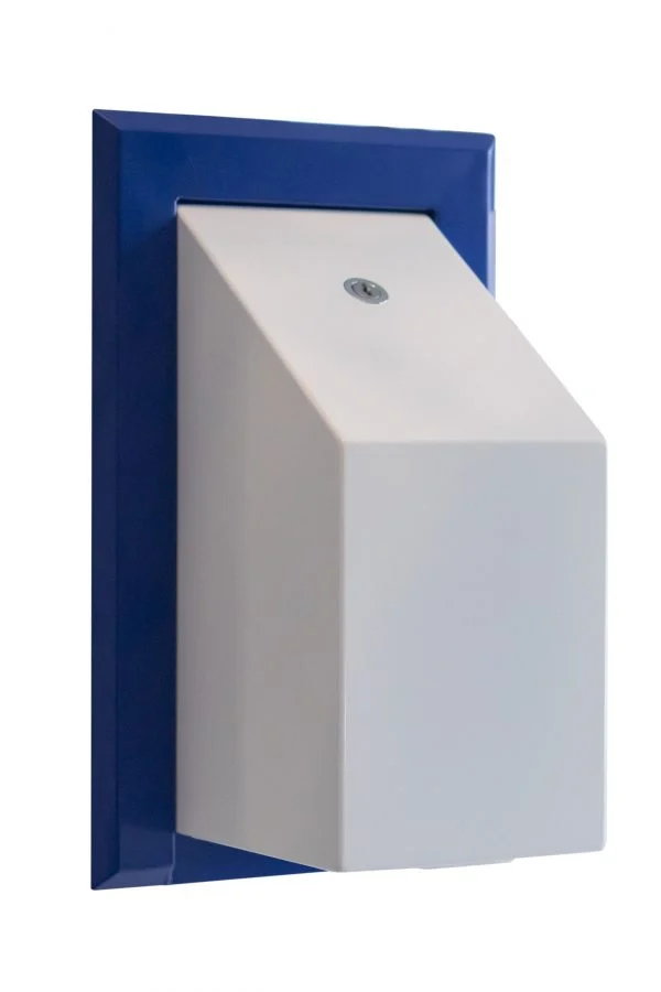 Reduced ligature multi flat toilet roll dispenser